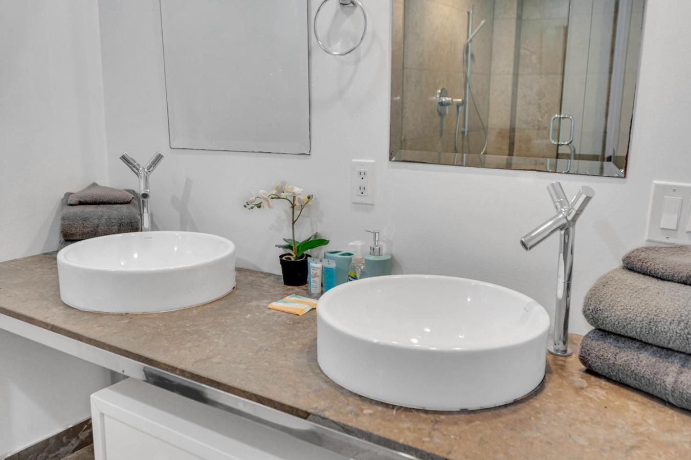 *W Icon Brickell- Luxury 2Br Highrise Corner Condo** Miami Eksteriør billede